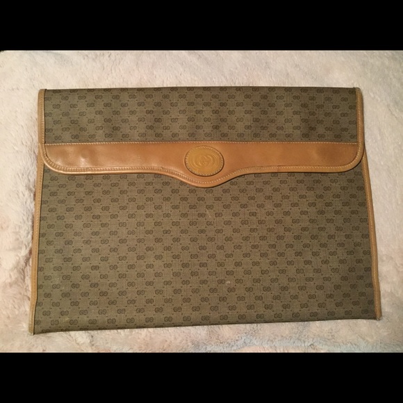 gucci portfolio clutch